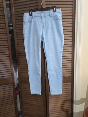 Old Navy Light Wash Skinny Jeans